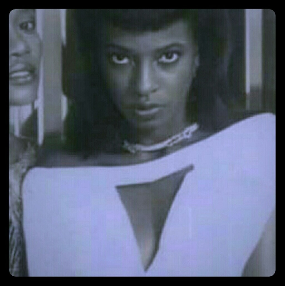 Meet your Posher, Zelma